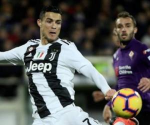 Cristiano Ronaldo marcó un penal ante la Fiorentina. Foto AFP