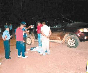 Las autoridades de la Policía Nacional encontraron en la escena del atentado casquillos de fusil AK-47