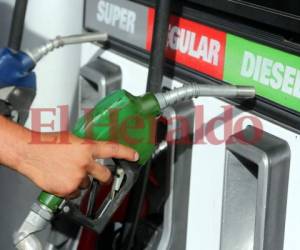 Las gasolinas aumentarán centavos este lunes, según informó la Secretaría de Energía.