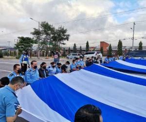 La jornada estuvo acompañada por miembros de la Policía Nacional.