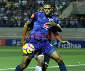 Eddie Hernández, el goleador de la Ágilas Azules, quiere mantener su racha ante el Monstruo Verde.