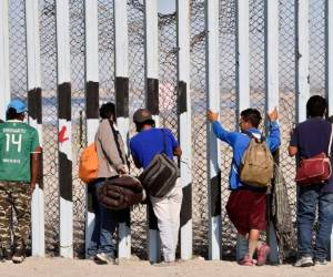 El nuevo plan en Estados Unidos se basaría en méritos y no en el ingreso de migrantes por parentesco. Foto: Agencia AFP