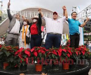 Con alianzas formalizadas y otras uniones de hecho, Xiomara Castro obtuvo el más contundente triunfo en un proceso democrático. Foto: El Heraldo