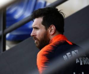 Lionel Messi del FC Barcelona participa en una sesión de entrenamiento en el Sports Center FC Barcelona.