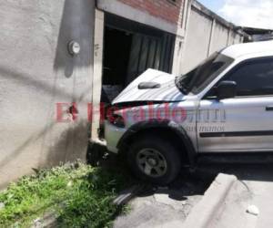 El incidente se registró este martes en la calle principal de la colonia La Pradera de Comayagüela. Foto: Estalin Irías/El Heraldo.