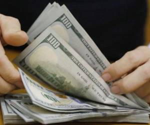 La deuda hondureña se mantiene mayoritariamente denominada en dólares estadounidenses.