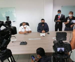German Rodríguez y Rafael Ruiz durante una conferencia de prensa.