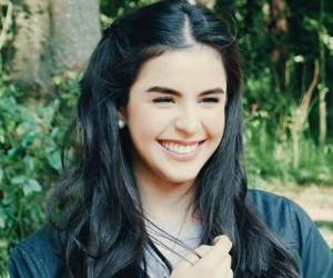 Ana Pau, como se le conoce, tiene 22 años y desde pequeña mostró su parecido con su guapa mamá. Foto: Instagram.