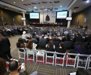 Los diputados sustitutos deben estar presentes en todas las sesiones a efecto de garantizar su disponibilidad, según la reforma admitida a inicios de este año.