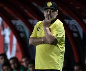 Maradona es la figura por la que muchos aficionados van a ver jugar a Dorados. (AFP)