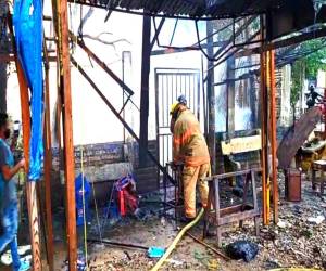 El Cuerpo de Bomberos de Honduras logró apagar el incendio.