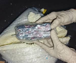 En Honduras se han reportado casos sobre la modalidad de traficar drogas por medio de encomiendas para camuflar la actividad ilícita.