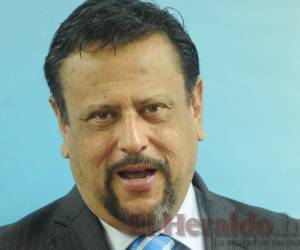 Arnaldo Bueso, ministro de Educación en Honduras. (Foto: EL HERALDO)