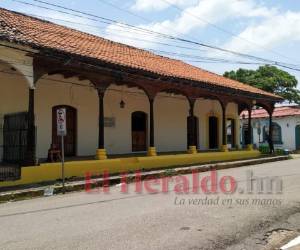 El evento es una iniciativa del artista plástico Jaime Vallardo y la organización es apoyada por la Alcaldía de Choluteca, la Universidad Nacional Autónoma de Honduras (UNAH), la Asociación Hondureña de Artistas Plásticos, entre otros.