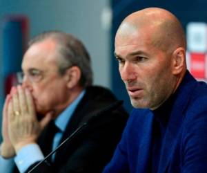 Florentino Pérez se mostró triste y pensativo en el anuncio de la dimisión de Zidane. Foto AFP