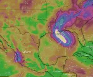 El huracán Ida avanza rápidamente hacia tierra firme.