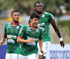 Juan Josué el Rambito Rodríguez celebra una de las anotaciones del Marathón en Danlí. Foto: Juan Salgado / Grupo OPSA.