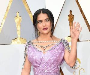 La actriz mexicano-libanesa Salma Hayek llega a los 90º Premios Anuales de la Academia. Fotos AFP