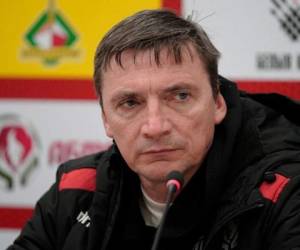 Mikhail Markhel, director técnico de Bielorrusia.