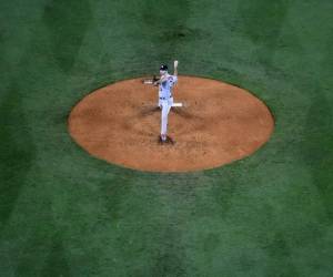 Los Astros volvieron a amenazar en el sexto con dos out por sencillo del cubano Yuli Gurriel y desbol a McCann, pero el apagafuego Watson, finalmente el que se acreditó el triunfo, dominó al venezolano González en línea -que podía ser hit- a segunda base. (AFP)