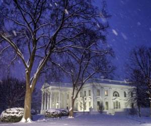 La Casa Blanca durante una nevada en Washington en enero de 2019. Foto AP