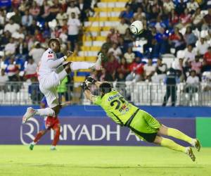 Imágenes del desarrollo del partido.