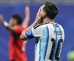 Lionel Messi falló su penal al minuto 21 ante los egipcios, perdían 1-0 en ese momento.