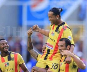 El Real España venció 2-0 a Motagua, ambas asistencias de Ronaldinho Gaúcho (Foto: EL HERALDO)