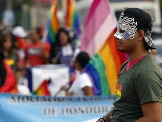 La Corte de DH, con sede en Costa Rica, resolvió en enero de 2018 que los Estados deben reconocer los matrimonios entre personas del mismo sexo.