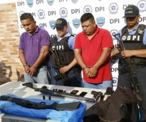 Los detenidos son investigados por el crimen de Daurin Torres y fueron remitidos directamente a los tribunales de justicia para la celebración de la audiencia de declaración de imputados. Foto Estalin Irías