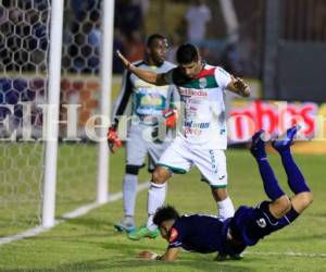 Israel Silva se encargó de cometer la falta penal que le dio a Motagua el pase a semifinales. (Foto: Juan Salgado / Deportes El Heraldo / El Heraldo Honduras / Noticias de Honduras / El Heraldo Ultimas Noticias)