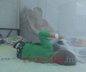 Los hospitales siguen saturados de pacientes. Foto: El Heraldo Honduras.