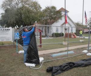 Reanudar el servicio religioso en esta pequeña iglesia rural sería 'emocional y físicamente imposible', dijo a la AFP Robert Oldham, de la Southern Baptist Convention.