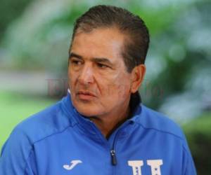 Jorge Luis Pinto mientras era entrenador nacional de Honduras.