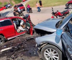 A Mejía Ruiz se le acusa por los delitos de homicidio imprudente, lesiones imprudentes y conducción temeraria en perjuicio de las tres víctimas que perdieron la vida de forma fatal tras la colisión.