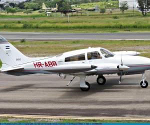 En la aeronave con matrícula HR-ABB, modelo C-310 se trasladaba el piloto y presuntamente el empresario Alan Flores.