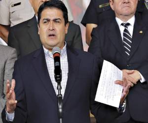El presidente Juan Orlando Hernández advirtió ayer que la muerte de Luis Requeno no quedará en la impunidad. (Foto: Jimmy Argueta)