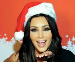 La Navidad llegó a casa de Kim Kardashian y varios videos lo comprueban. Fotos Instagram