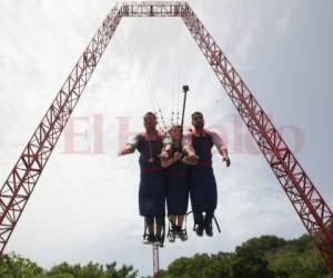 Todas las personas ahora podrán disfrutar de este incomparable columpio gigante. FOTOS: Jimmy Argueta/EL HERALDO