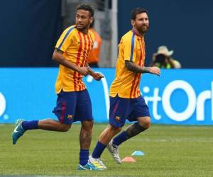 Neymar y Lionel Messi antes del juego amistoso ante la Juventus en Estados Unidos (Foto: Agencia AFP)