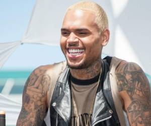 Desde su casa, Brown publicó videos en Instagram en los que buscaba identificarse con el movimiento Black Lives Matter, que condena la violencia policial contra los negros. Foto: AFP