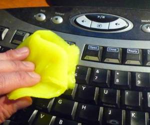 Existen varias franelitas para limpiar un teclado.