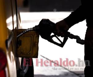 La tendencia es que las gasolinas sigan bajando en el mercado nacional; el diésel y el queroseno continuarán subiendo.
