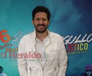 El cantante realizó un pequeña gira por varios departamentos de Honduras.