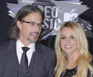Spears, ahora de 39 años, y Trawick, ahora de 49, comenzaron a salir en abril de 2009.