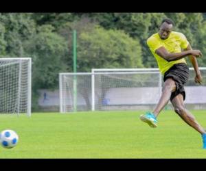 El atleta jamaiquino Usain Bolt se probará en el fútbol con el Borrusia Dortmund de Alemania.