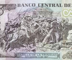 La Batalla de La Trinidad, que tuvo lugar en noviembre de 1827, ilustra el billete de cinco lempiras.