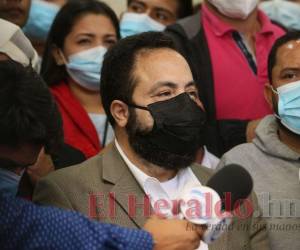 Redondo estaría anunciando este martes la conformación de las comitivas.