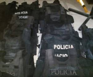 La indumentaria estaba en esa jefatura policial para ser reciclado tras haber completado su vida útil. (Foto: El Heraldo Honduras/ Noticias Honduras hoy)