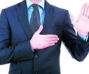 El régimen de Joe Biden envió mensajes claros a la abusiva clase política. O se sacude sus picardías o se la verá con su justicia.